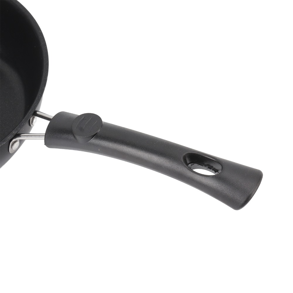 Baby Food In Restaurant - Sos Tenceresi Yapışmaz Tava Kalınlaştırılmış Leke